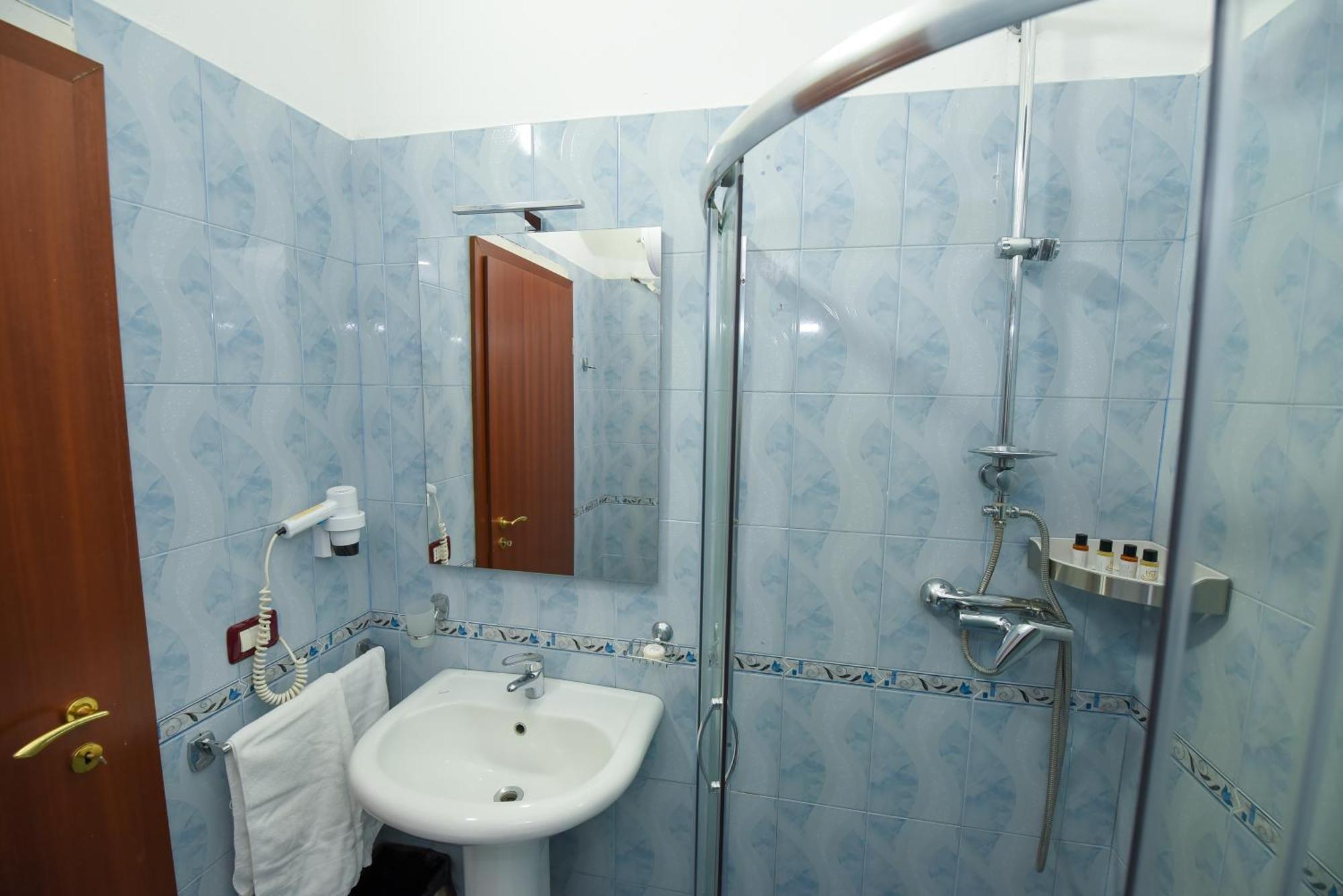 Doppelzimmer mit Balkon